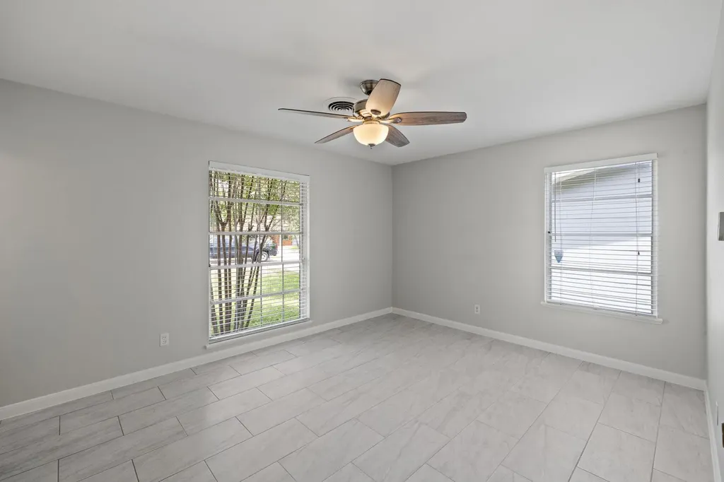 2015 Fair Oaks Drive Austin TX 78745