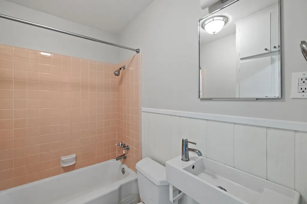 2015 Fair Oaks Drive Austin TX 78745