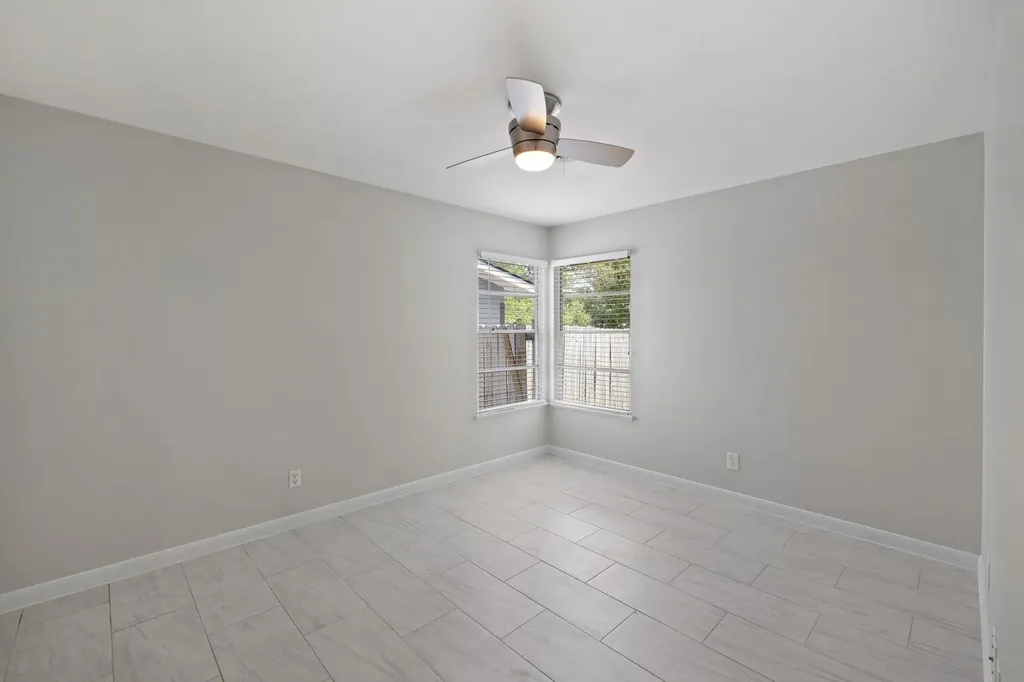 2015 Fair Oaks Drive Austin TX 78745