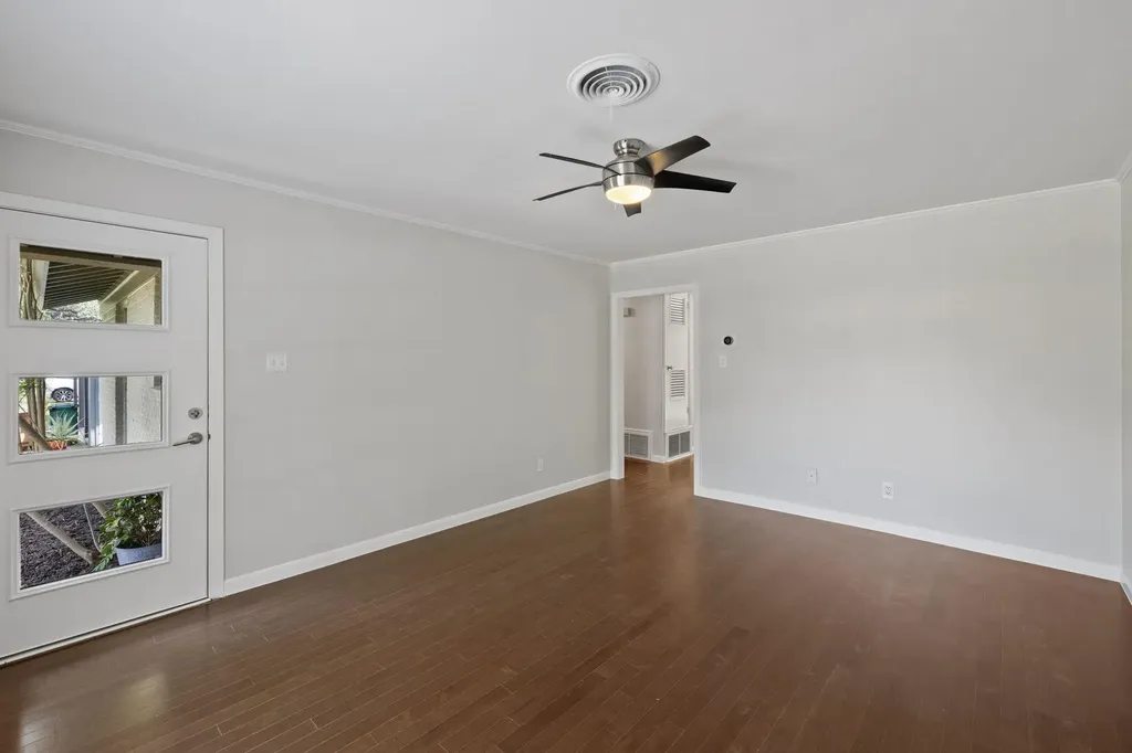2015 Fair Oaks Drive Austin TX 78745