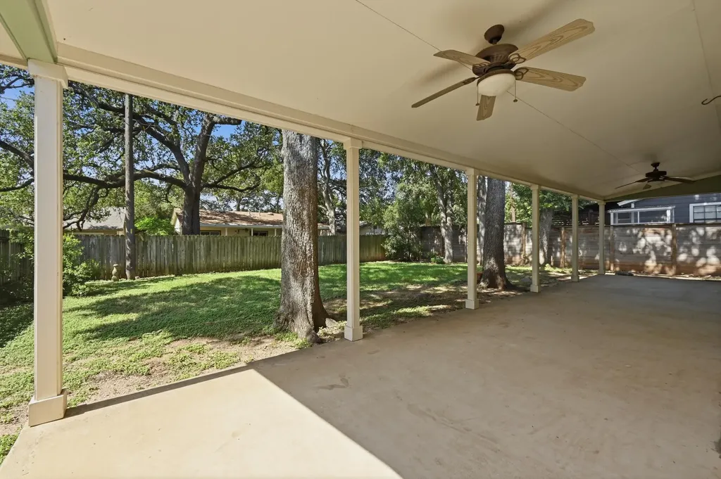 5509 Porsche Lane Austin TX 78749