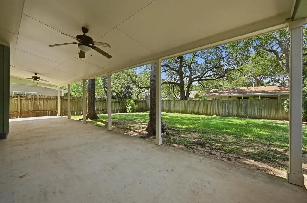 5509 Porsche Lane Austin TX 78749