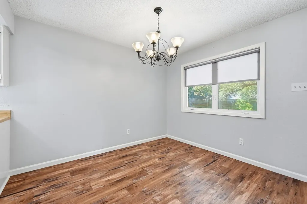 5509 Porsche Lane Austin TX 78749