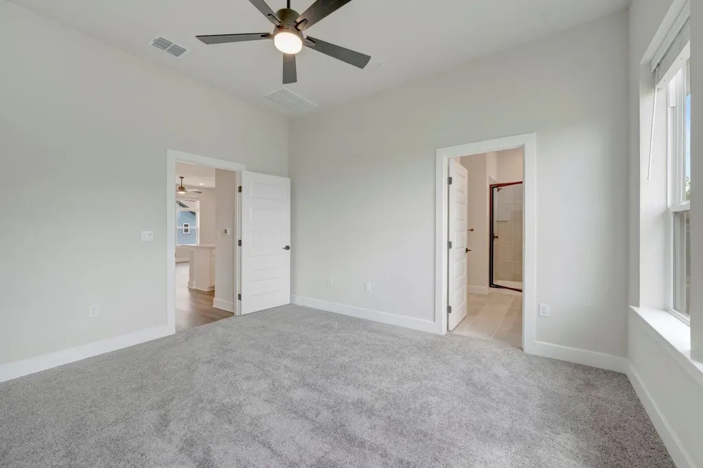 1017 Brickell Loop Austin TX 78744
