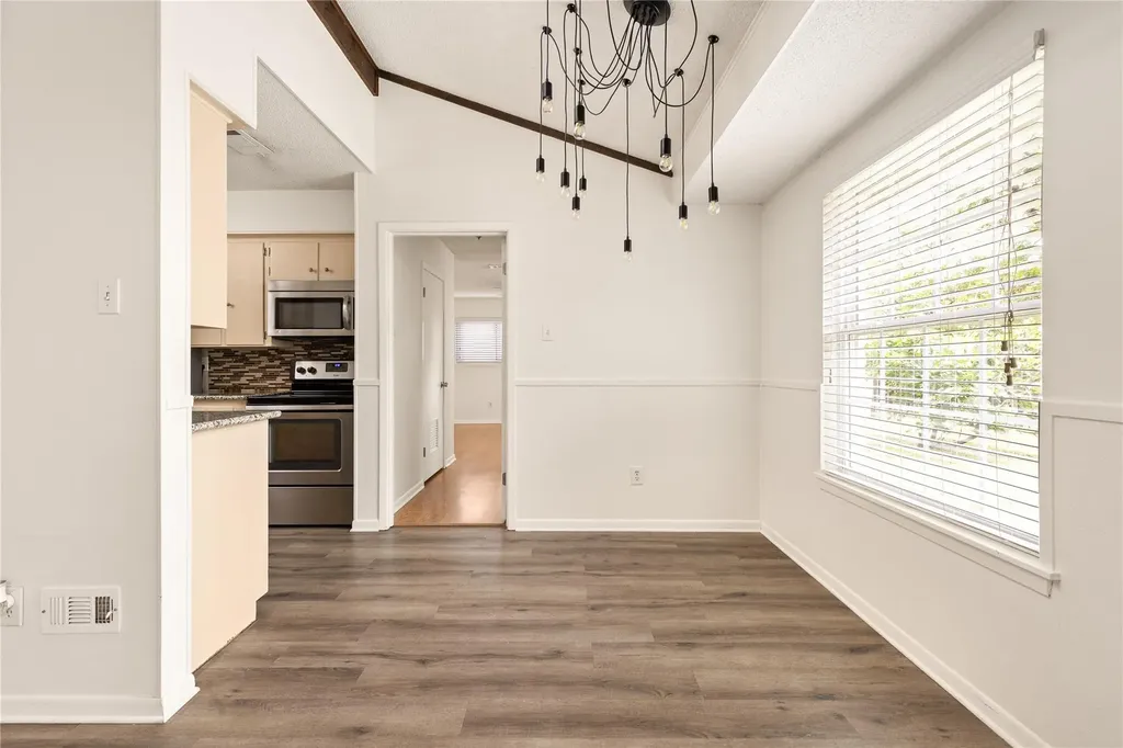5803 Eureka Drive Austin TX 78745