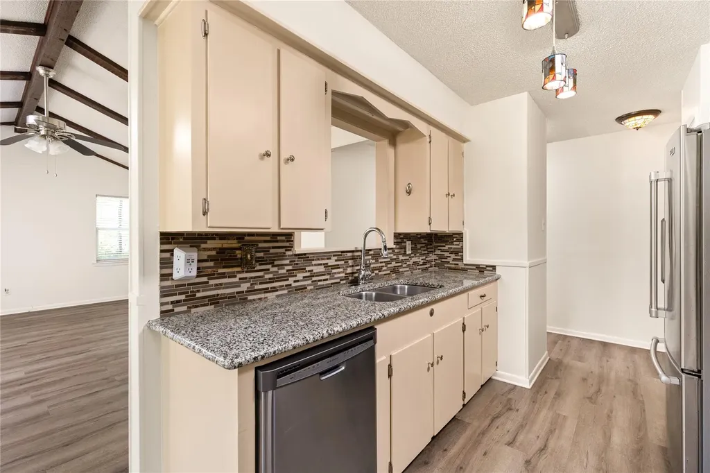 5803 Eureka Drive Austin TX 78745