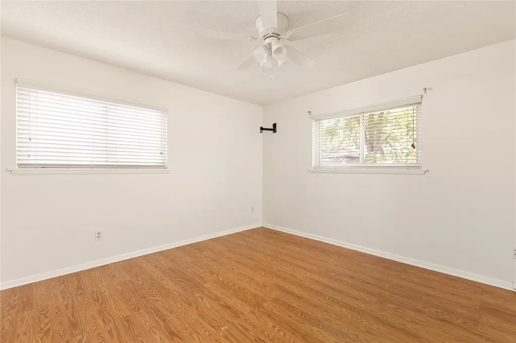 5803 Eureka Drive Austin TX 78745