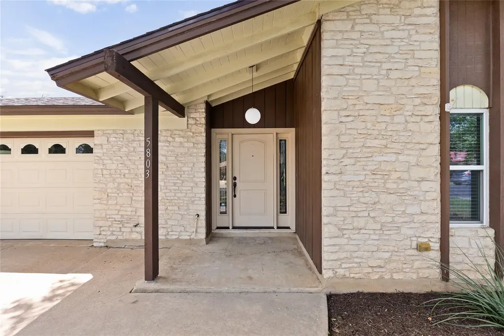 5803 Eureka Drive Austin TX 78745
