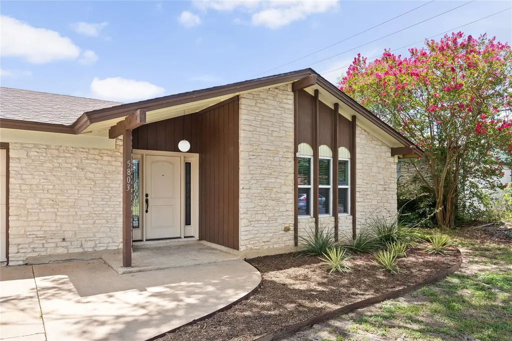 5803 Eureka Drive Austin TX 78745