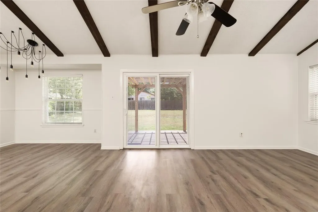 5803 Eureka Drive Austin TX 78745