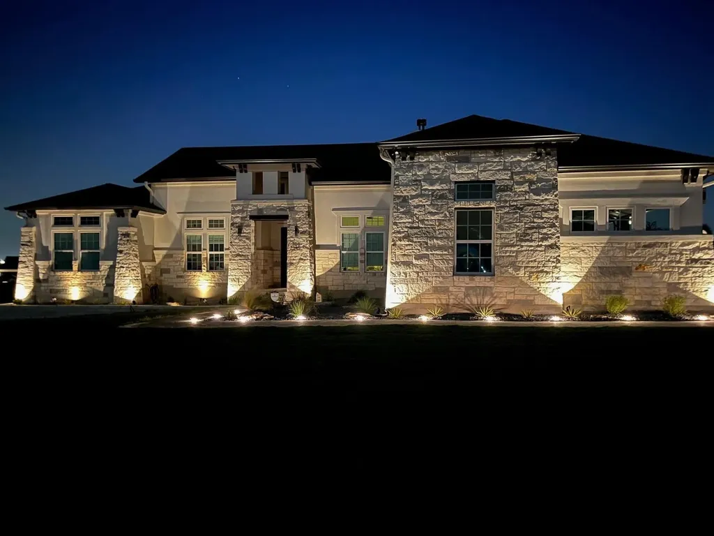 147 Hope Street Kyle TX 78640