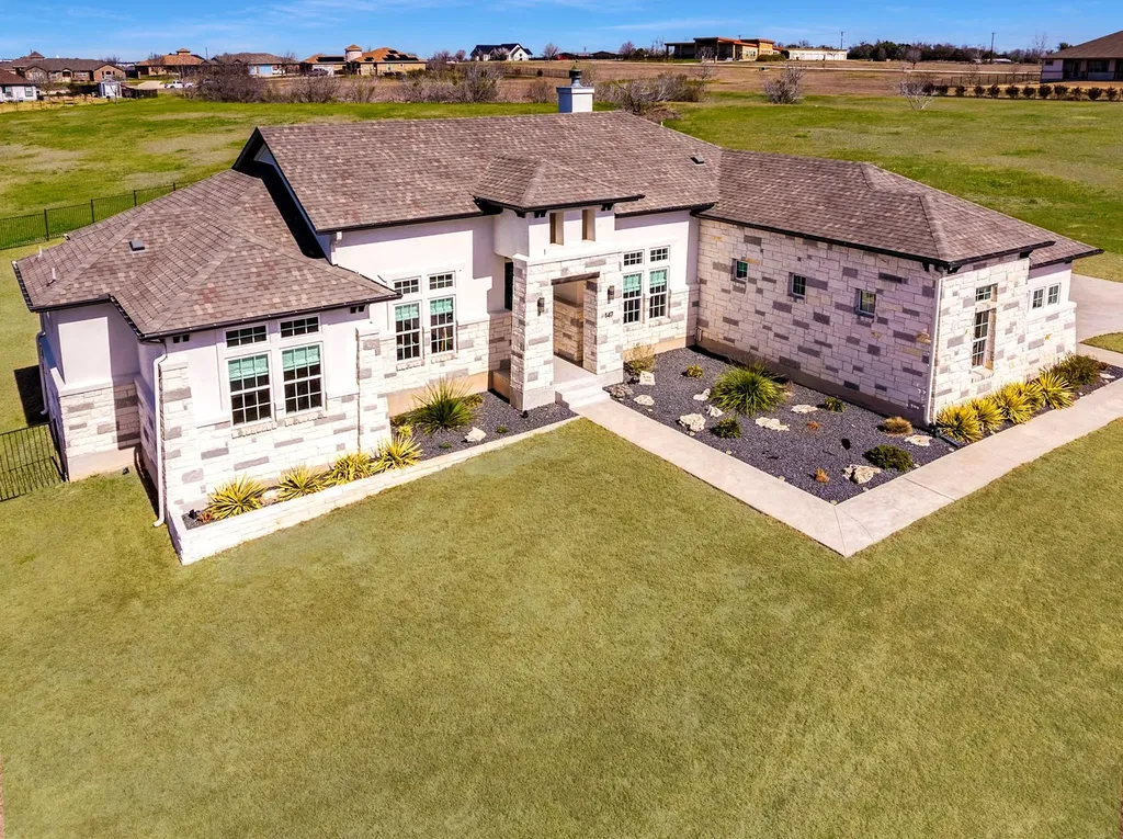 147 Hope Street Kyle TX 78640