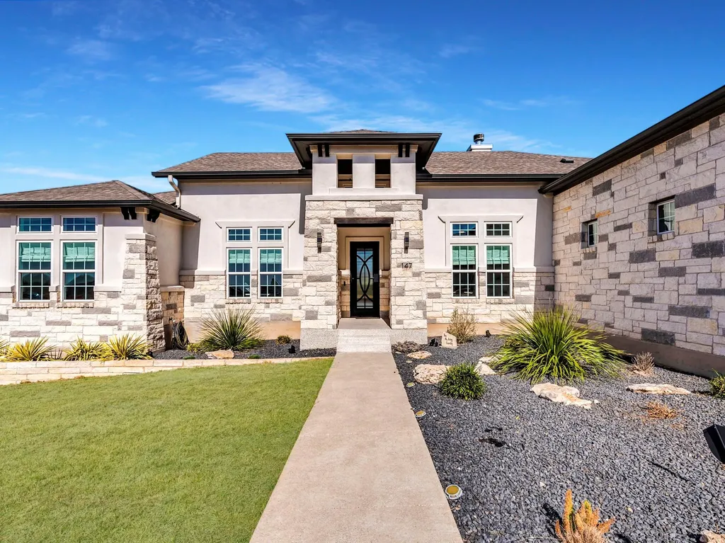 147 Hope Street Kyle TX 78640