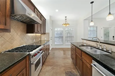 2502 W 7th Street Austin TX 78703