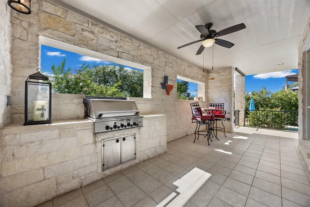 5836 Brittlyns Court Austin TX 78730