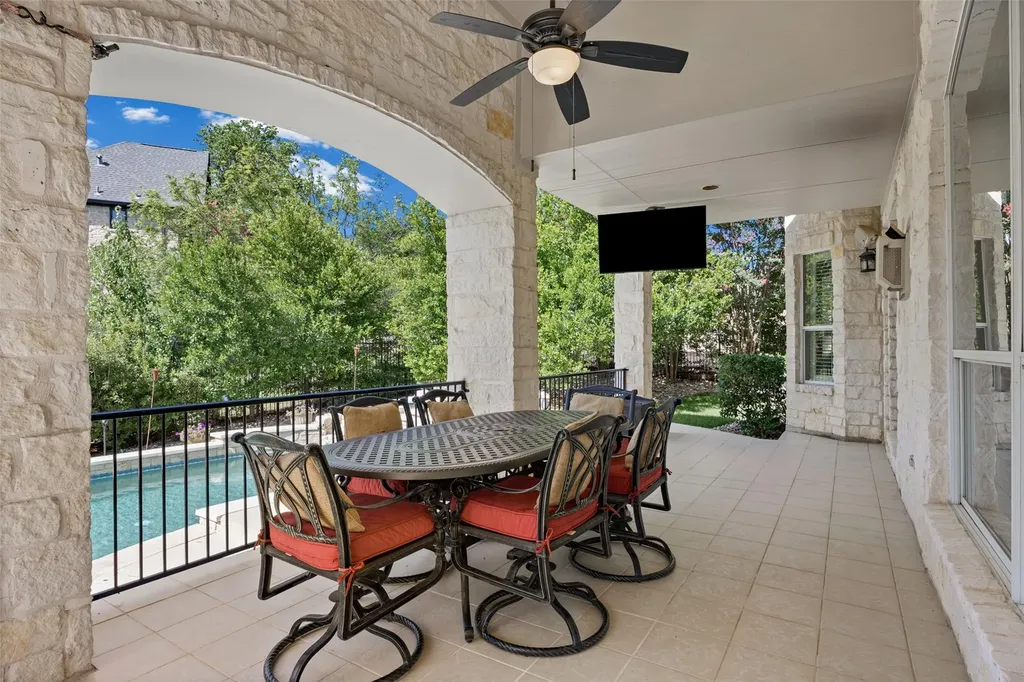 5836 Brittlyns Court Austin TX 78730