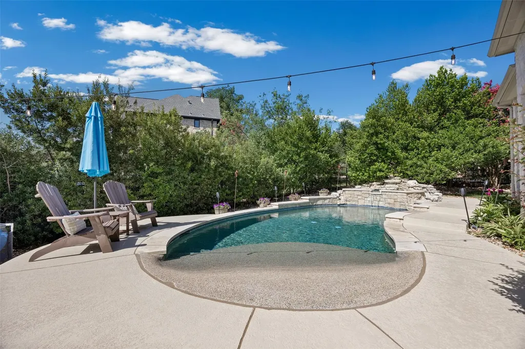 5836 Brittlyns Court Austin TX 78730