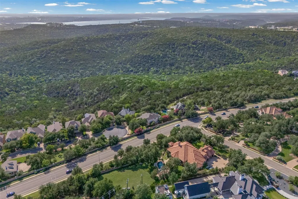 5836 Brittlyns Court Austin TX 78730
