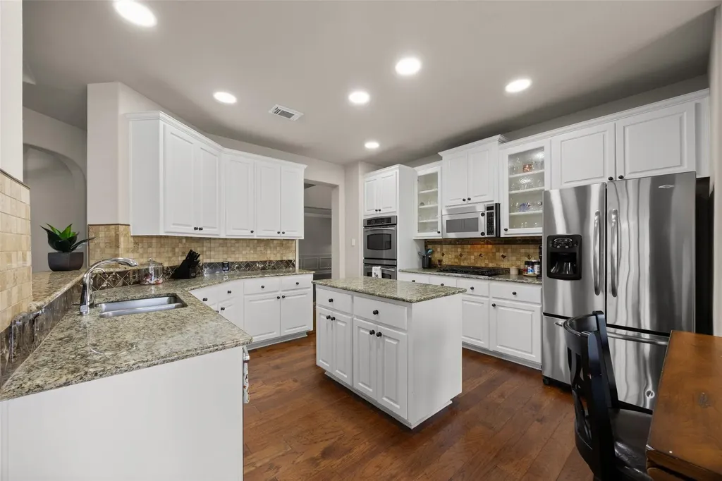 5836 Brittlyns Court Austin TX 78730