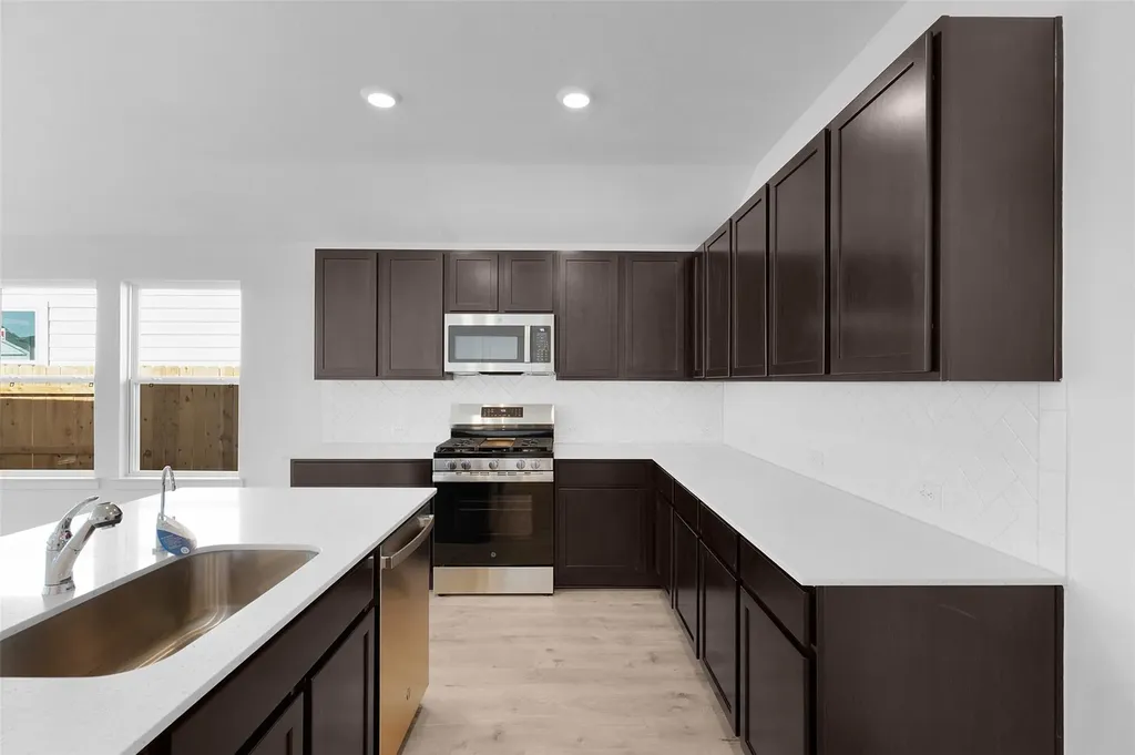 25524 Flora Bella Lane Elgin TX 78621