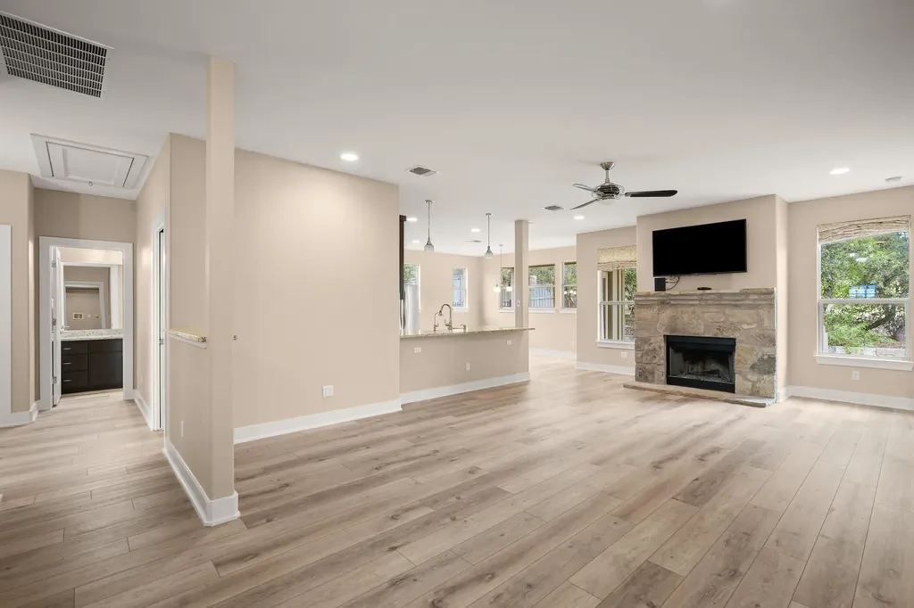9808 Longhorn Skyway Dripping Springs TX 78620