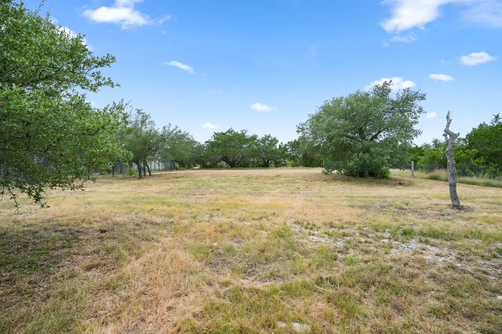 9808 Longhorn Skyway Dripping Springs TX 78620