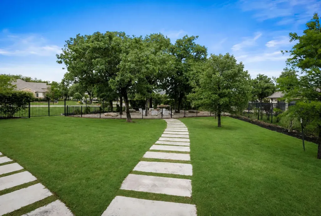 495 Bunker Ranch Boulevard Dripping Springs TX 78620