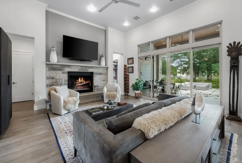 495 Bunker Ranch Boulevard Dripping Springs TX 78620