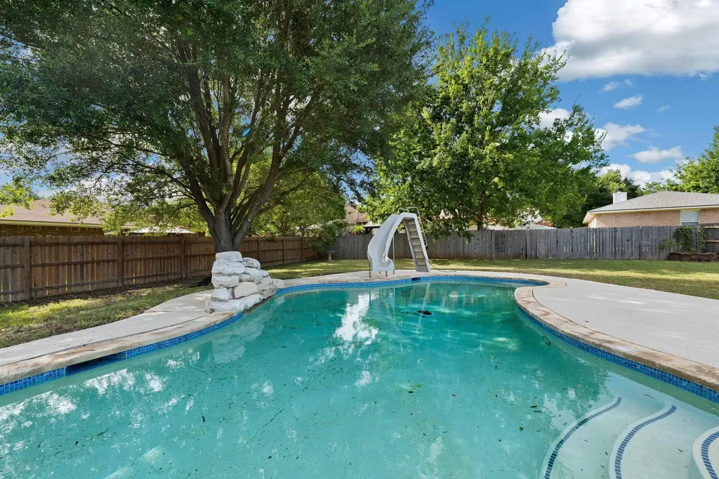 613 Sweetgum Lane Round Rock TX 78664
