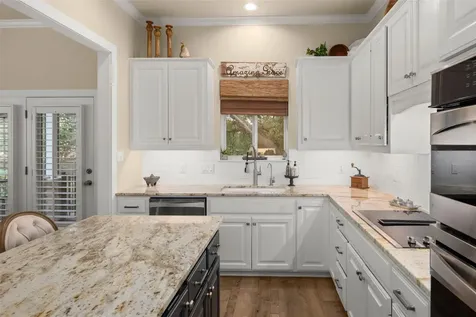 2216 Garden Court San Marcos TX 78666