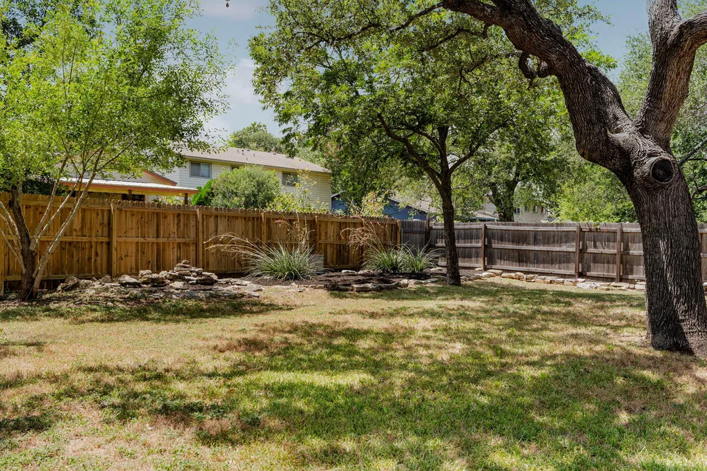 11016 Hard Rock Road Austin TX 78750