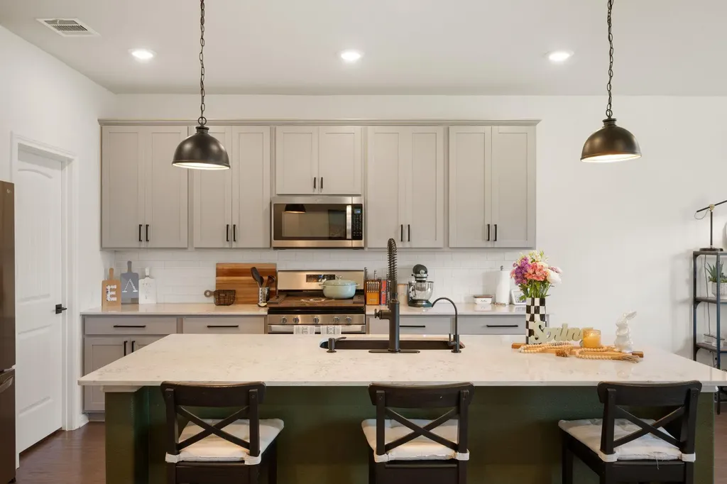 229 Long Canyon Lane Georgetown TX 78628