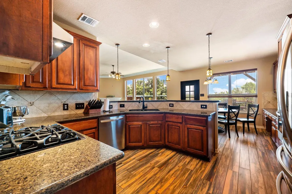 2506 Guara Drive Cedar Park TX 78613