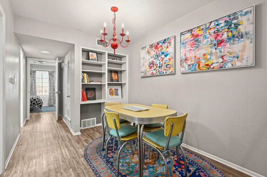 2425 Ashdale Drive Austin TX 78757