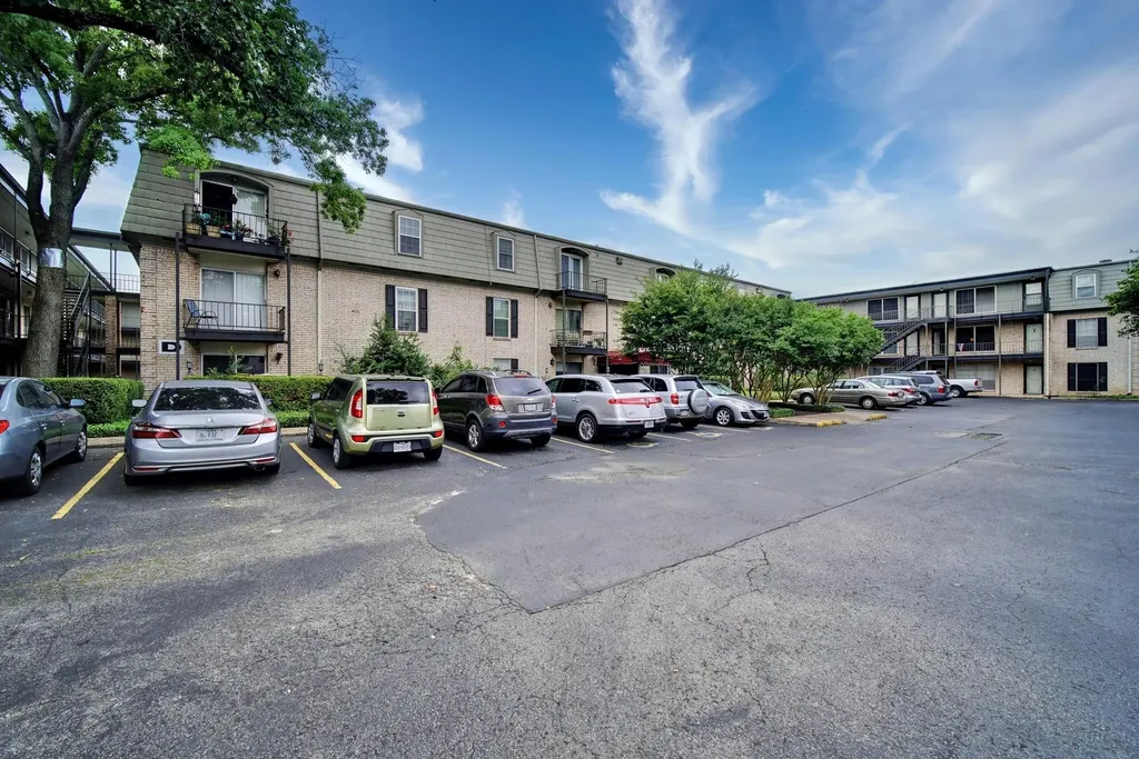 2425 Ashdale Drive Austin TX 78757