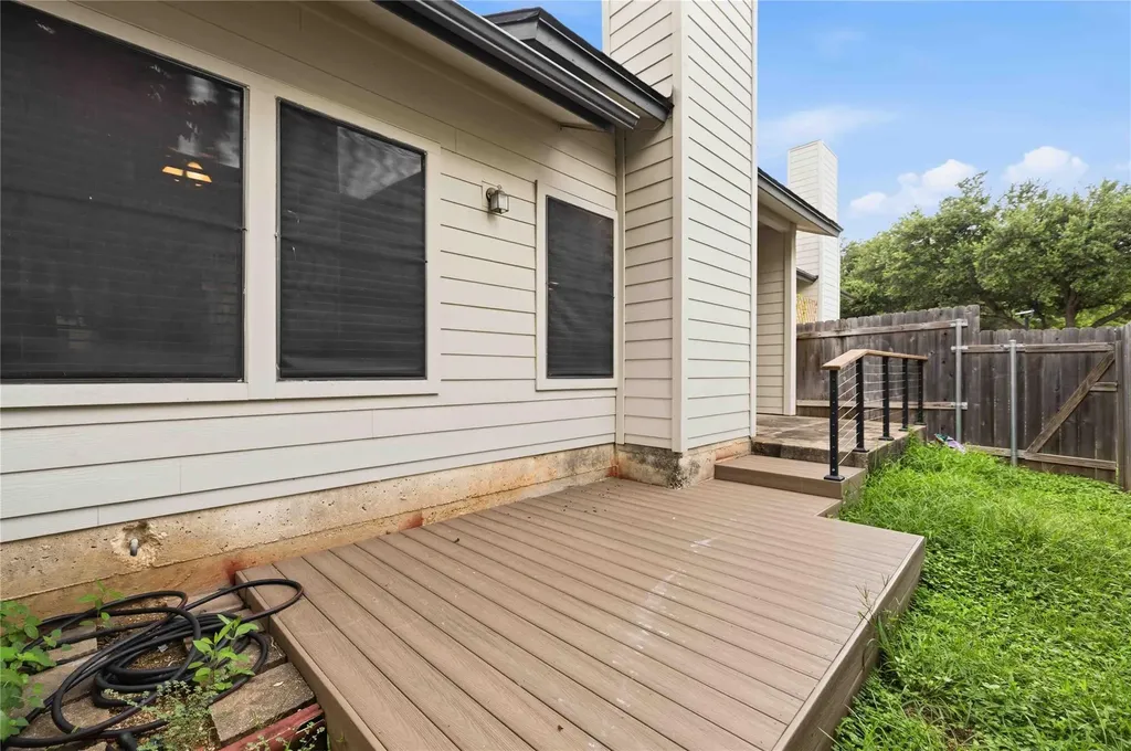 12212 Brigadoon Lane Austin TX 78727