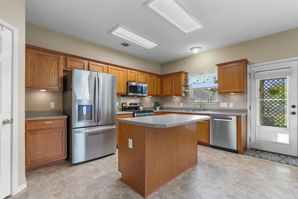 3763 Rod Carew Drive Round Rock TX 78665
