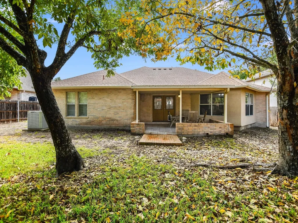 905 E Olympic Drive Pflugerville TX 78660