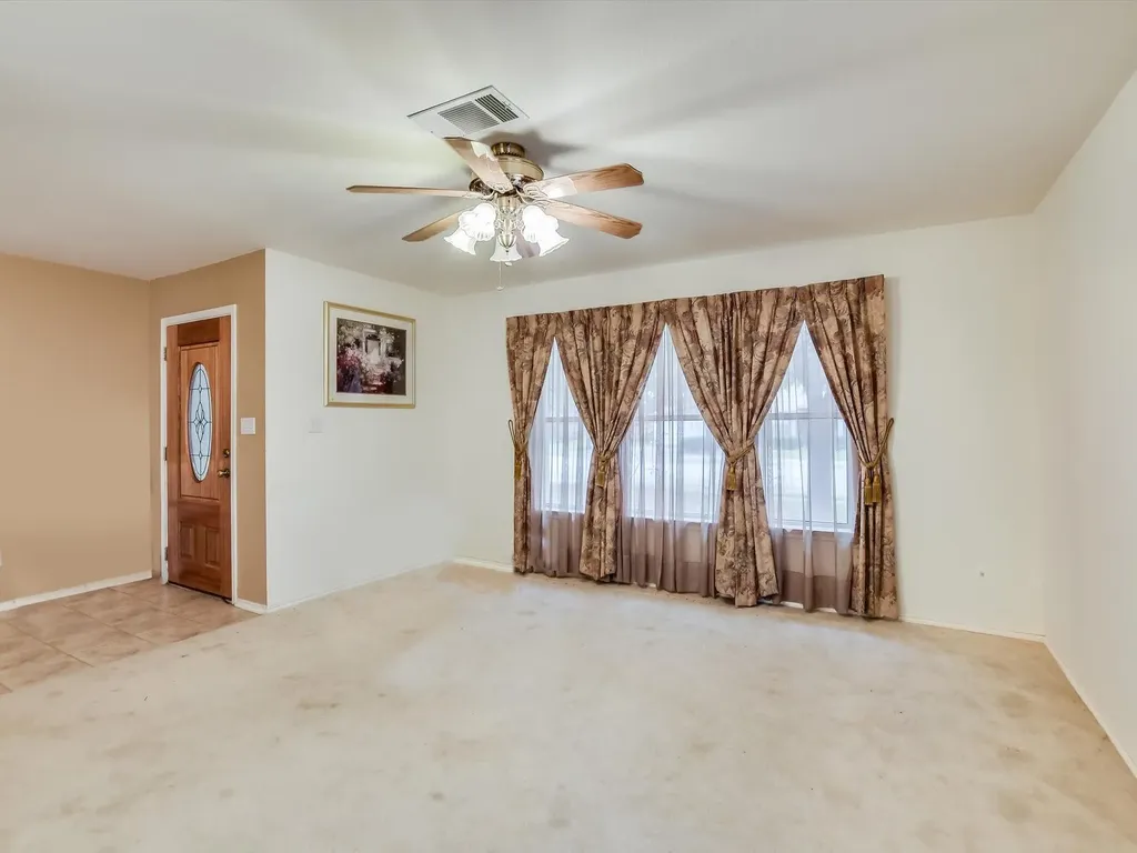 905 E Olympic Drive Pflugerville TX 78660