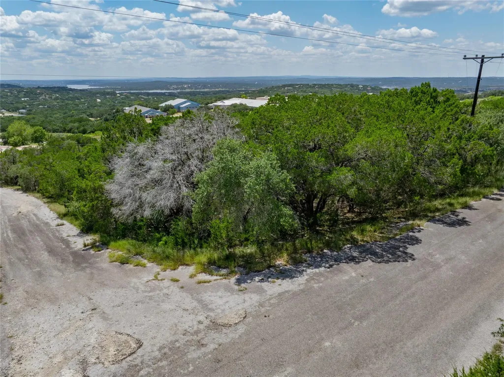 8200 Arroyo Avenue Lago Vista TX 78645