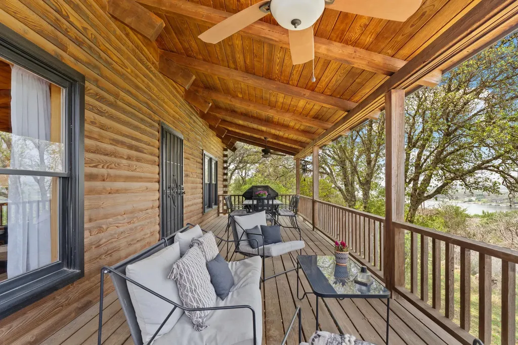 210 Circle Drive Horseshoe Bay TX 78657