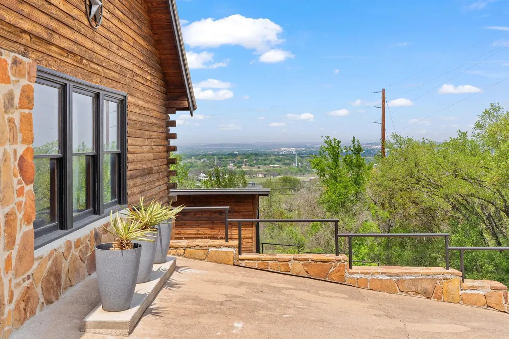 210 Circle Drive Horseshoe Bay TX 78657