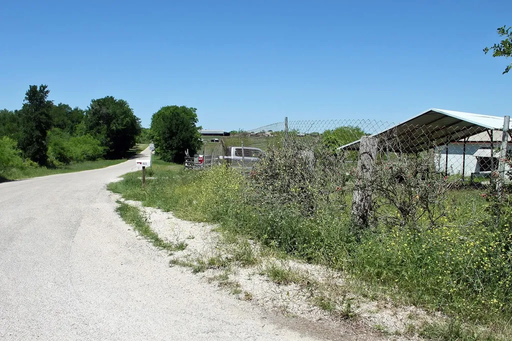 1023 Sierra Drive Lockhart TX 78644