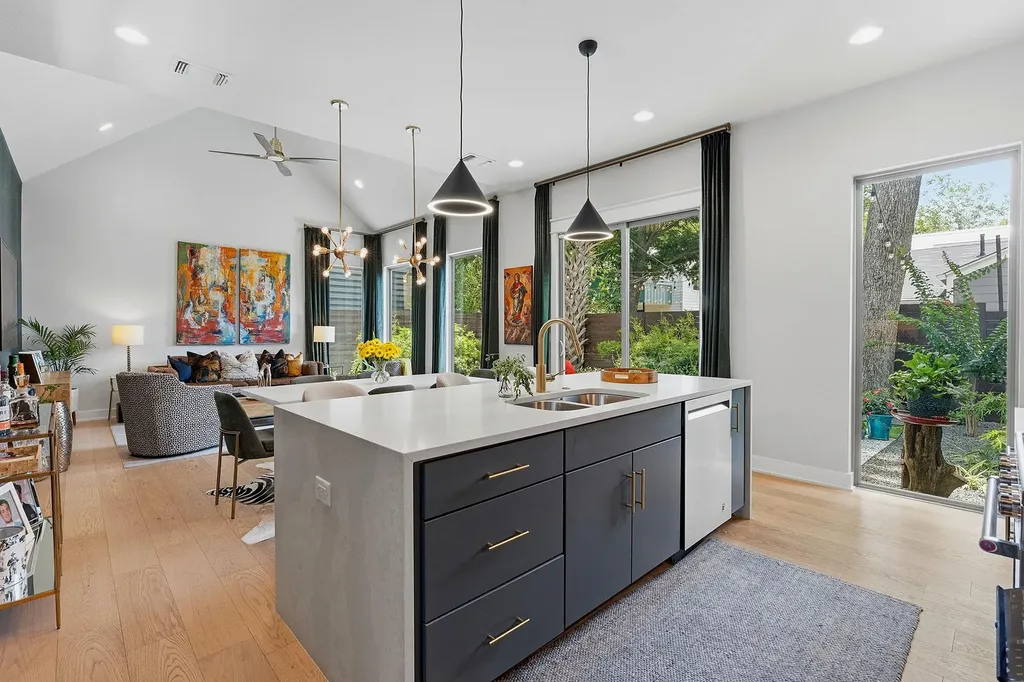 1000 Ellingson Lane Austin TX 78751