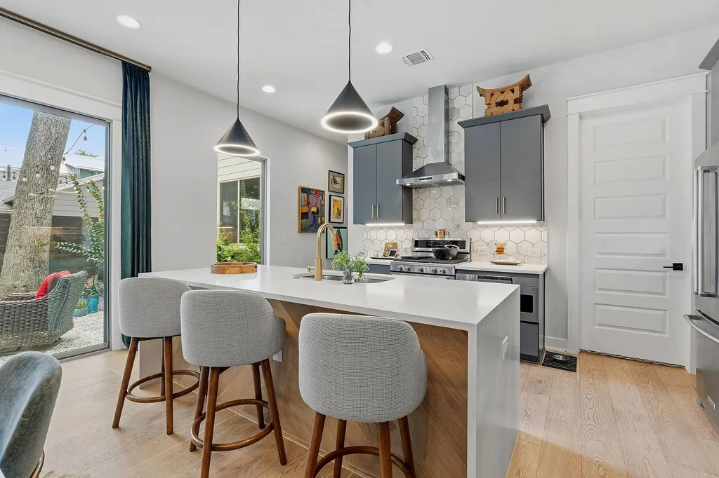1000 Ellingson Lane Austin TX 78751
