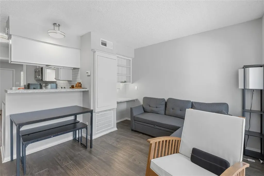 2801 Hemphill Park Austin TX 78705