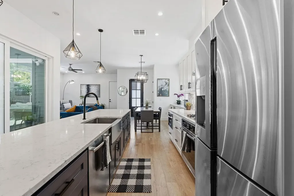2806 W 44th Street Austin TX 78731