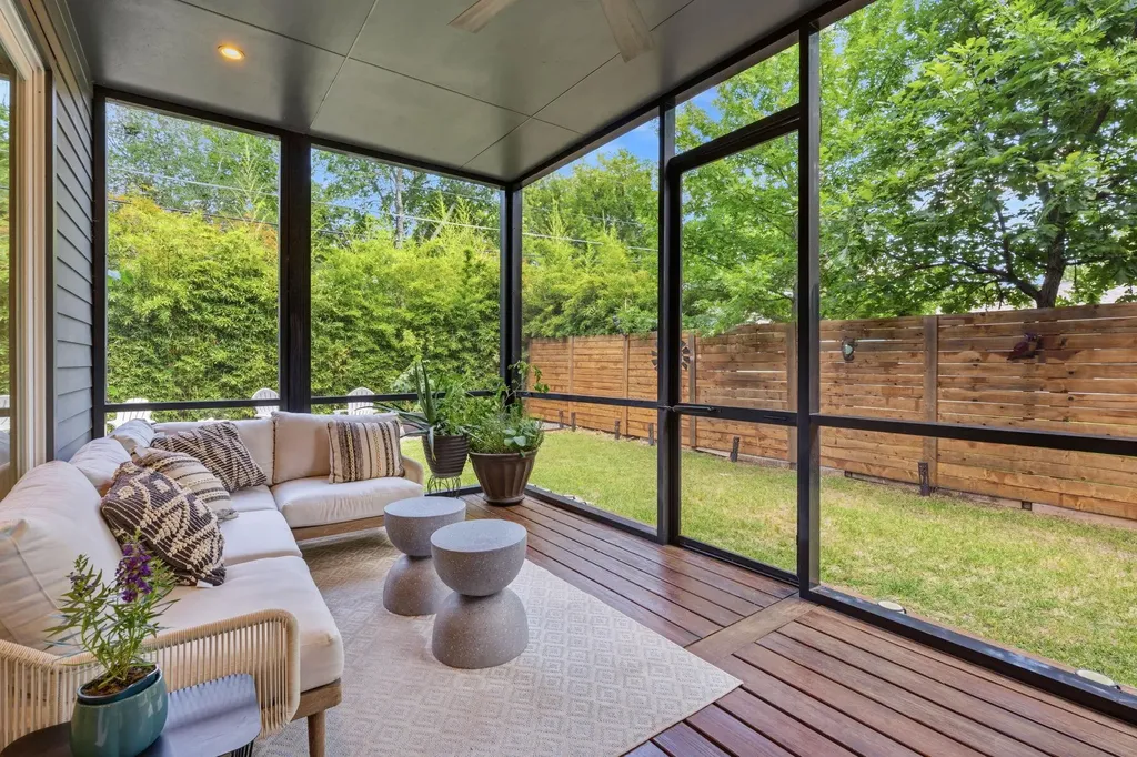 2806 W 44th Street Austin TX 78731