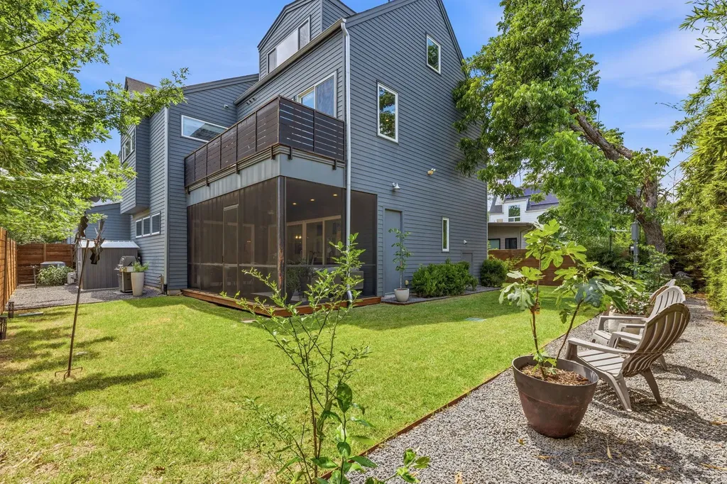 2806 W 44th Street Austin TX 78731