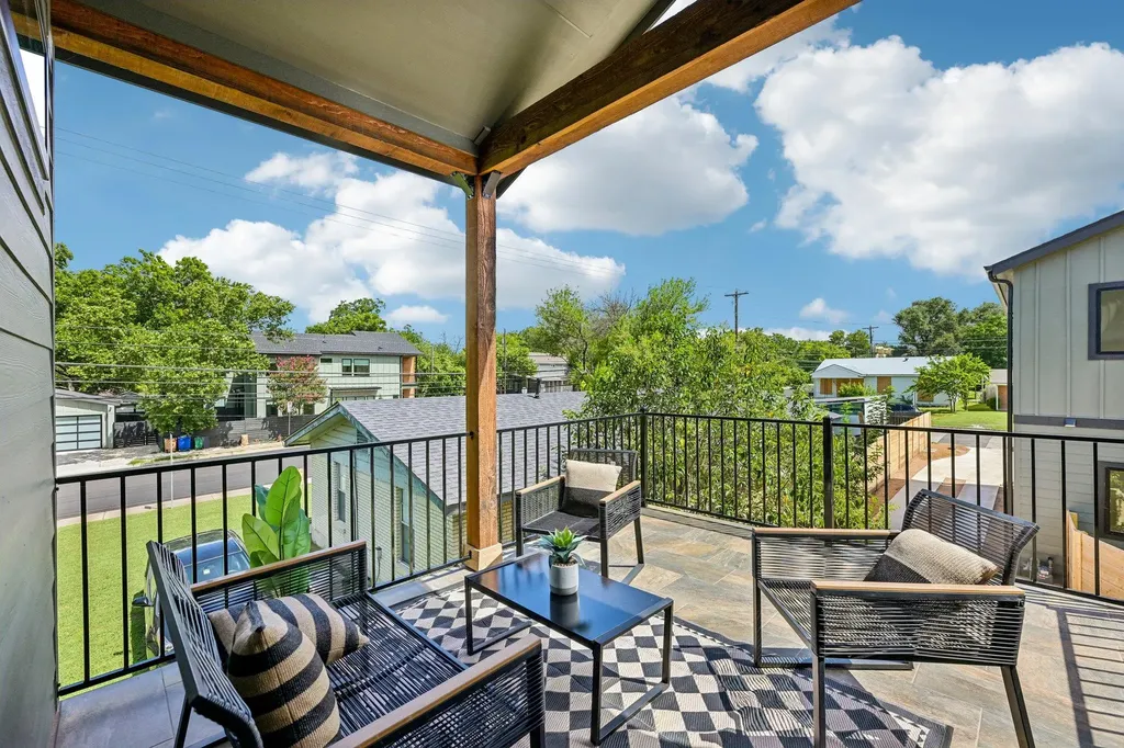 513 W Odell Street Austin TX 78752